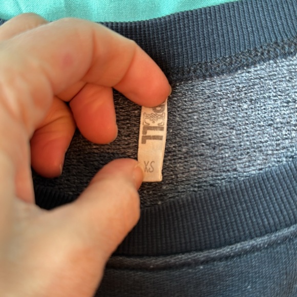 Spell oversized turquoise hunter sweatshirt XS preowned ASIS - Picture 5 of 6